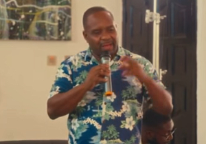 The diasporan shared his experience  during a meeting