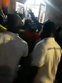 Scene of Dr Duffuor being mobbed in Hohoe