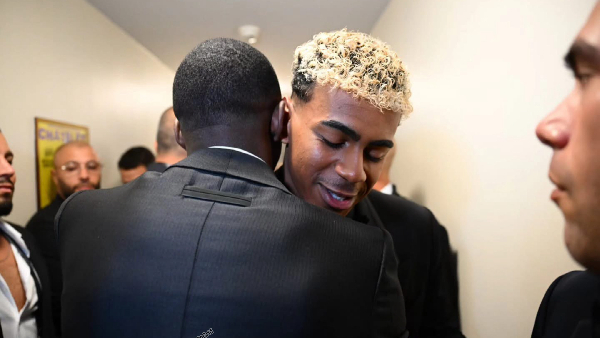 Dembele(L) and Yamal (R) at the ceremony