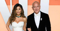 Jeff Bezos (R), one of di richest man for di world and partener TV Presenter Lauren Sanchez
