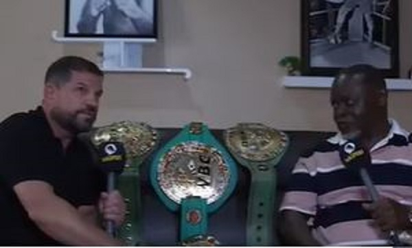 Oliver Spence (L) has hailed Azumah Nelson (R)