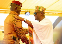 Captain Ibrahim Traoré (L) with John Dramani Mahama at the inauguration