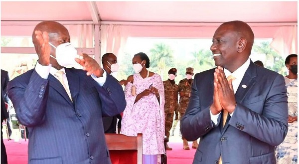 Ugandan President Yoweri Museveni and Kenyan President William Ruto in Kampala