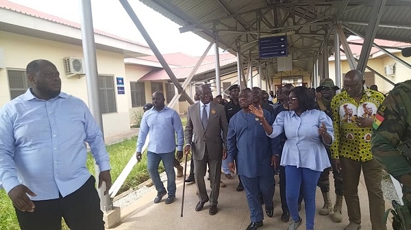 Otumfuo Osei Tutu II and other dignitaries visited KATH to inspect the hospital