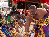 Idris Elba greeting Otumfuo Osei Tutu