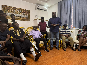Dr Mahamudu Bawumia visits NPP deputy youth organiser after latter was assaulted at Ablekuma North