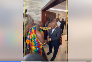 Asantehene Otumfuo Osei Tutu II exchanging pleasantries with former President Akufo-Addo