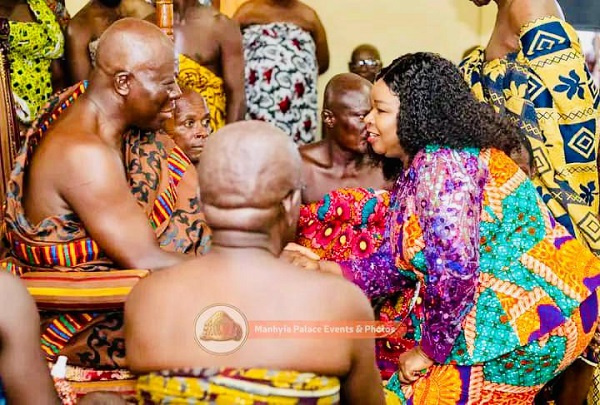 Beatrice Wiafe Addai exchange greetings with Otumfuo Osei Tutu II