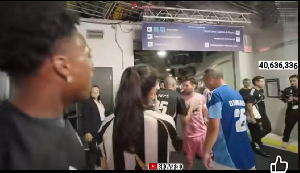 Speed in black shirt, was waiting for Messi in the tunnel
