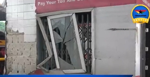 A picture of how one of the tollbooth looks