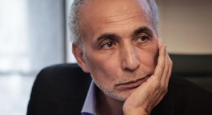 Swiss national Tariq Ramadan has said he wants a new trial in France