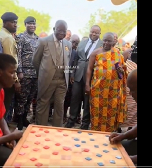 Otumfuo Osei Tutu II, others watching the game