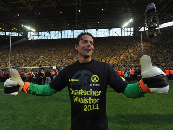 Roman Weidenfeller was a goalkeeper of Dortmund