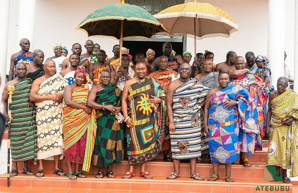 Ohempon Yeboah Asiamah, the Dormaahene, and other chiefs in a group picture