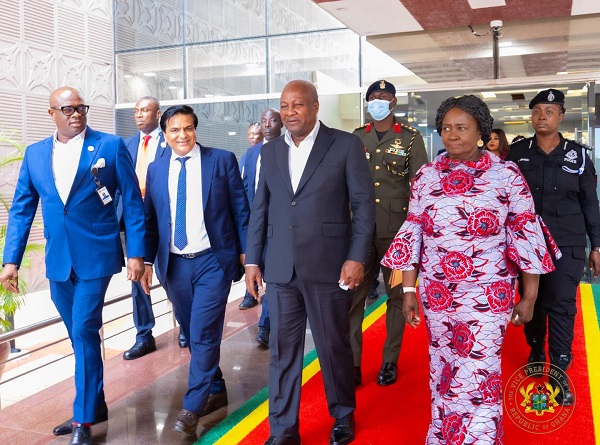 Thakwani (2nd Left) said the 24-Hour Economy is a major opportunity to accelerate industrialisation