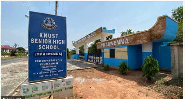 Di GES ban di assistant headmaster from going to di school as investigations dey continue