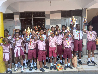 Golden Gate contestants displaying their prizes after the competition