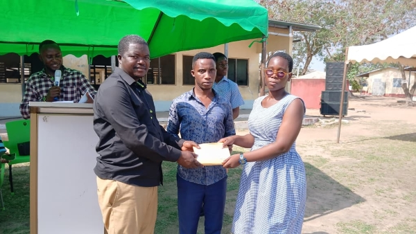 Two ASTECH literature students have been awarded by the Awardee of Literature in English