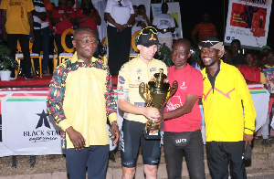 Minister of Sports and Recreation, Kofi Adams (L)