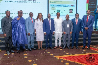 Vice President Dr Mahamudu Bawumia (Middle) among other state officials