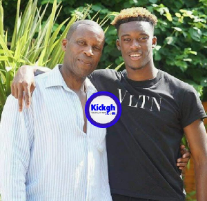 Bismark Odoi (L) and his son Hudson-Odoi