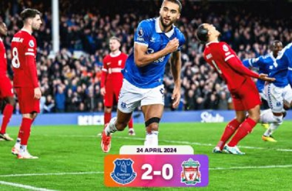 Everton defeated Liverpool 2-0
