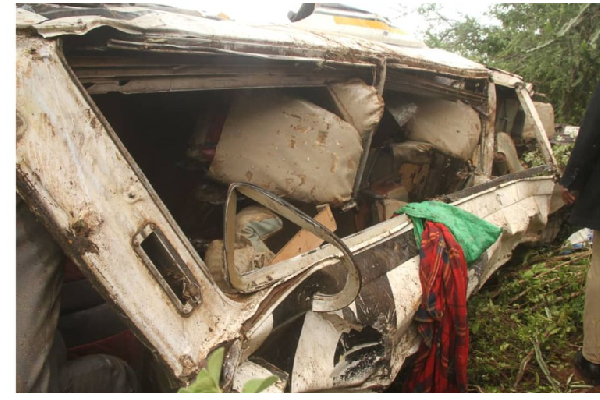 A coaster vehicle carrying some choir members was involved in an accident