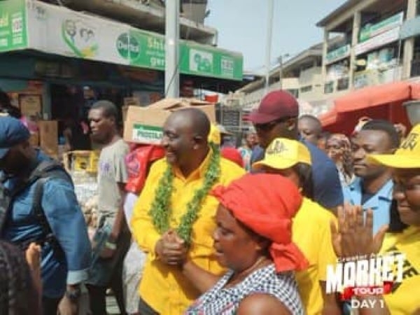 Alan Kyerematen on tour of some markets in Central Region