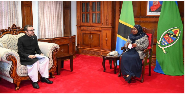 Pakistan's High Commissioner to Tanzania, Siraj Ahmad Khan, talks to President Samia Suluhu Hassan