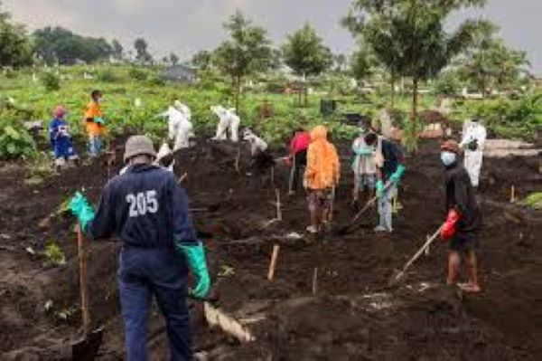 Red Cross buries victims after M23 takes Goma