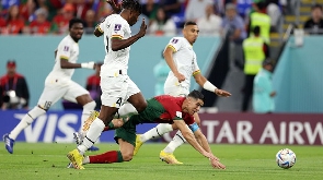 Cristiano Ronaldo falls despite Salisu making no contact