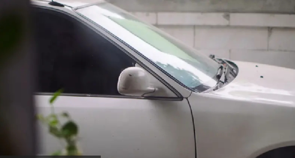 A car we get tinted glass