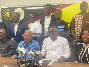 A photo of sports minister Kofi Adams and members of the Ghana boxing IMC