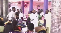 The pastor hit woman and asked her to leave the auditorium and sit outside