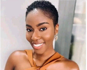 Female vocalist, MzVee