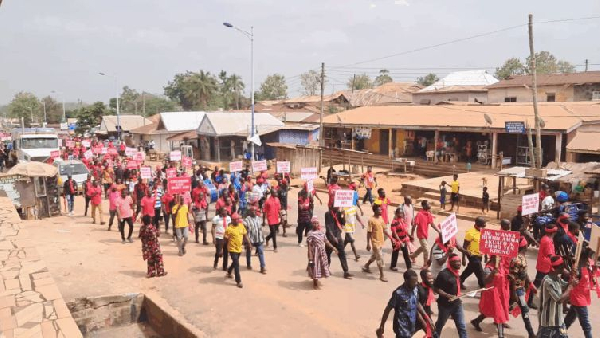 The demonstration was staged by Forum for Accountability of Sefwi Cocoa Farmers on Feb 19