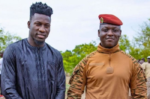 Andre Onana (L) paid a visit to President of Burkina Faso, Ibrahim Traore (R)