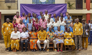 Officials in a pose with some participants