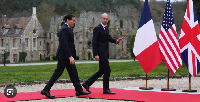 France's Foreign Affairs Minister Jean-Noel Barrot, (R) Marco Rubio as he arrives at the G7 meeting