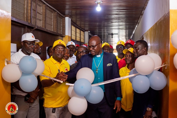 Very Rev Solomon Bruce of the Wesley Cathedral (M) inaugurated the newly-built office