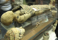 Photo of Egyptian mummy. Source: Wikimedia Commons/Dada