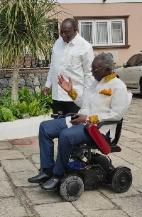 Alan Kyerematen takes a stroll with President John Agyekum Kufuor
