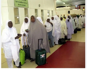 More than 170 Nigerians on a flight to Saudi Arabia were turned back