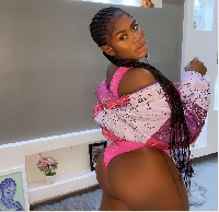 Yaa Jackson shares butt revealing picture to ask netizens a question