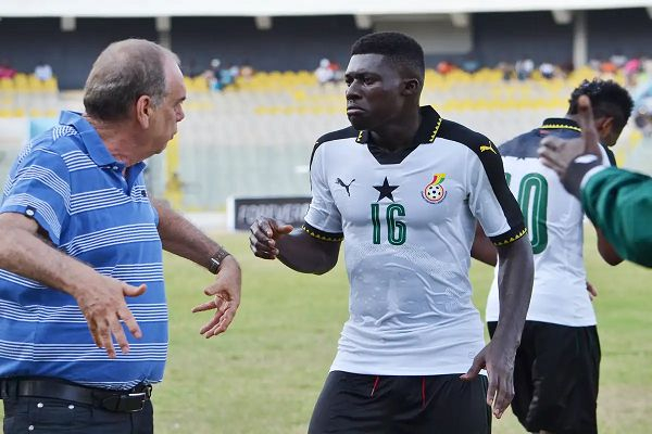 Alfred Duncan with former coach of the Black Stars Avram Grant