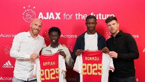 Appiah and Konadu after signing their respective contracts
