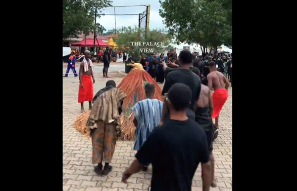 The display attracted a large audience