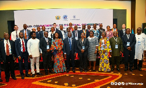 Bawumia in a group picture with some delegates