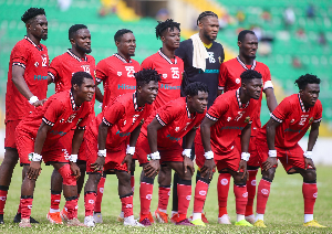 Players of Kotoko before a game