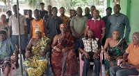 A group picture of Torgbi Apiwu II, facilitators and some youth of  Somé